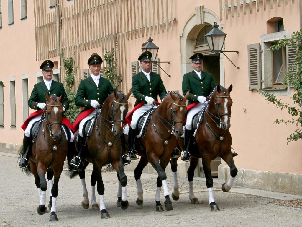 Pensión Eisenberger Hof 4*